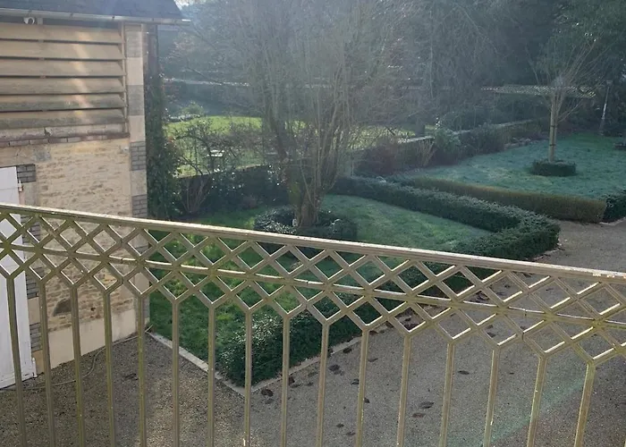 Дом отдыха Domaine De La Denerie With Pool La Jaudonniere