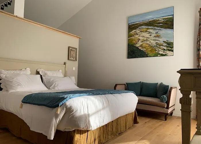 Domaine De La Denerie With Pool * La Jaudonniere