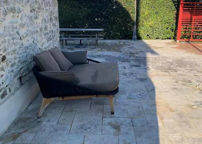 Domaine De La Denerie With Pool La Jaudonniere